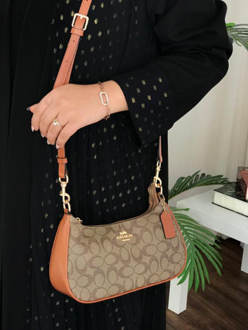 C Shoulder Bag SG B-17