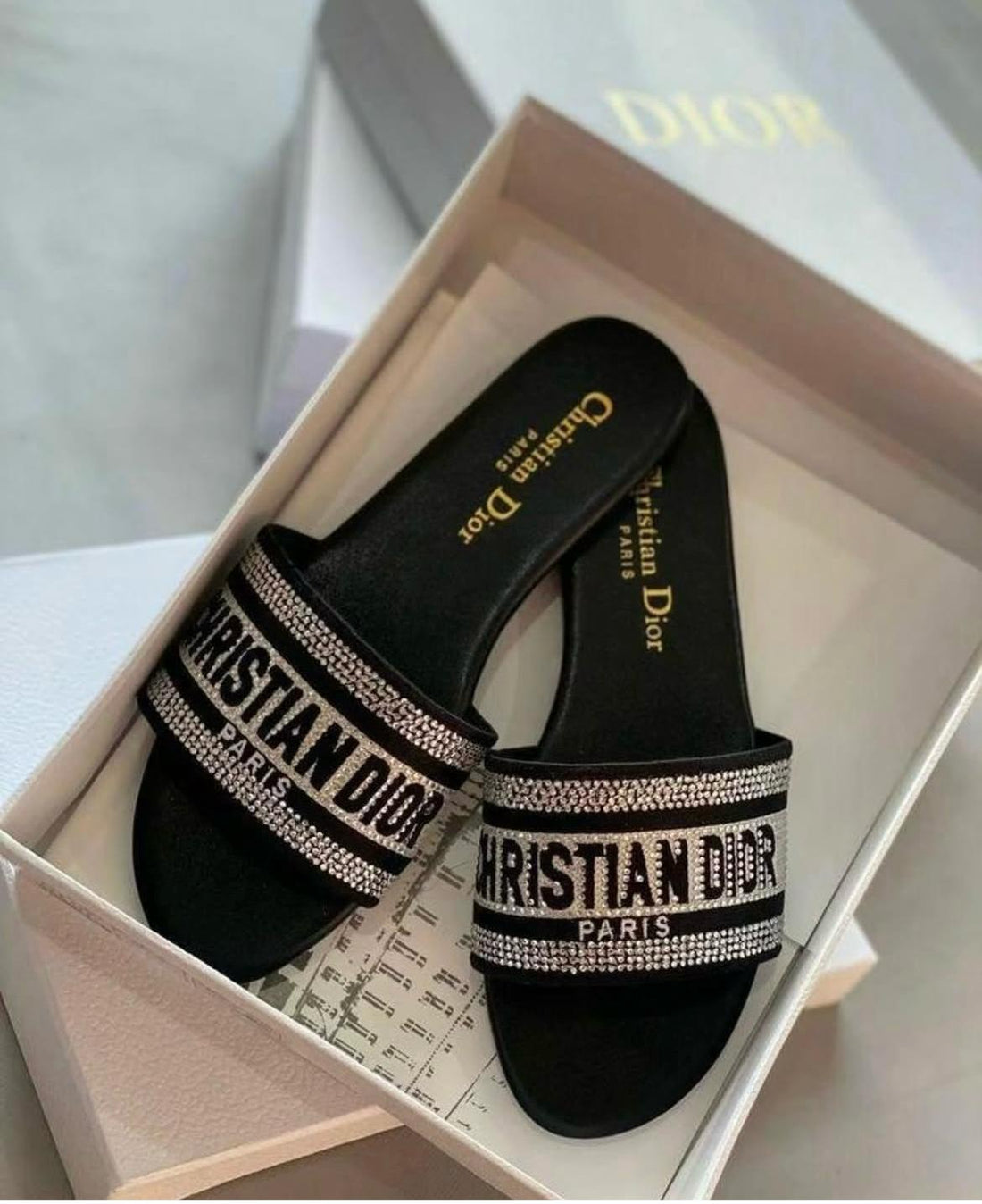 Dazzle Luxe Slides