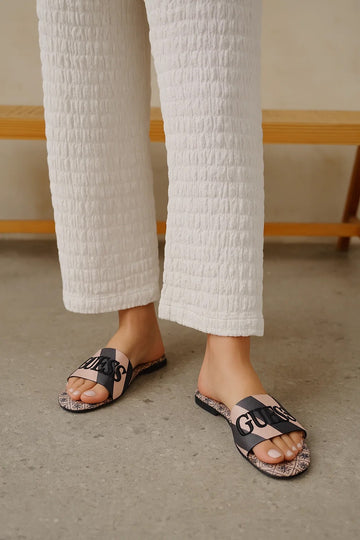 Harini Slides BLACK  SG-013