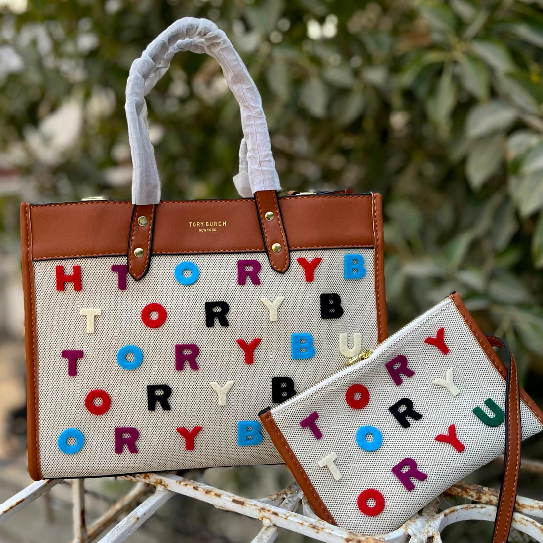 Tory Burch Legacy Tote SG-B32