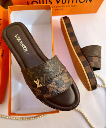 Monogram Royale Slides SG-058